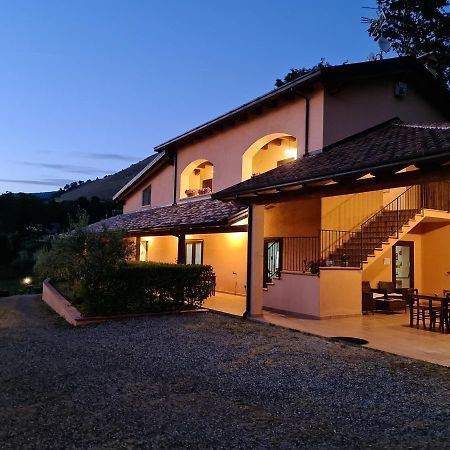 Agriturismo L'Ulivo Padula Buitenkant foto