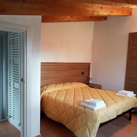 Agriturismo L'Ulivo Padula Buitenkant foto