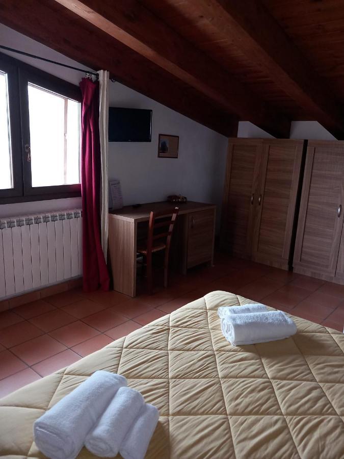 Agriturismo L'Ulivo Padula Buitenkant foto