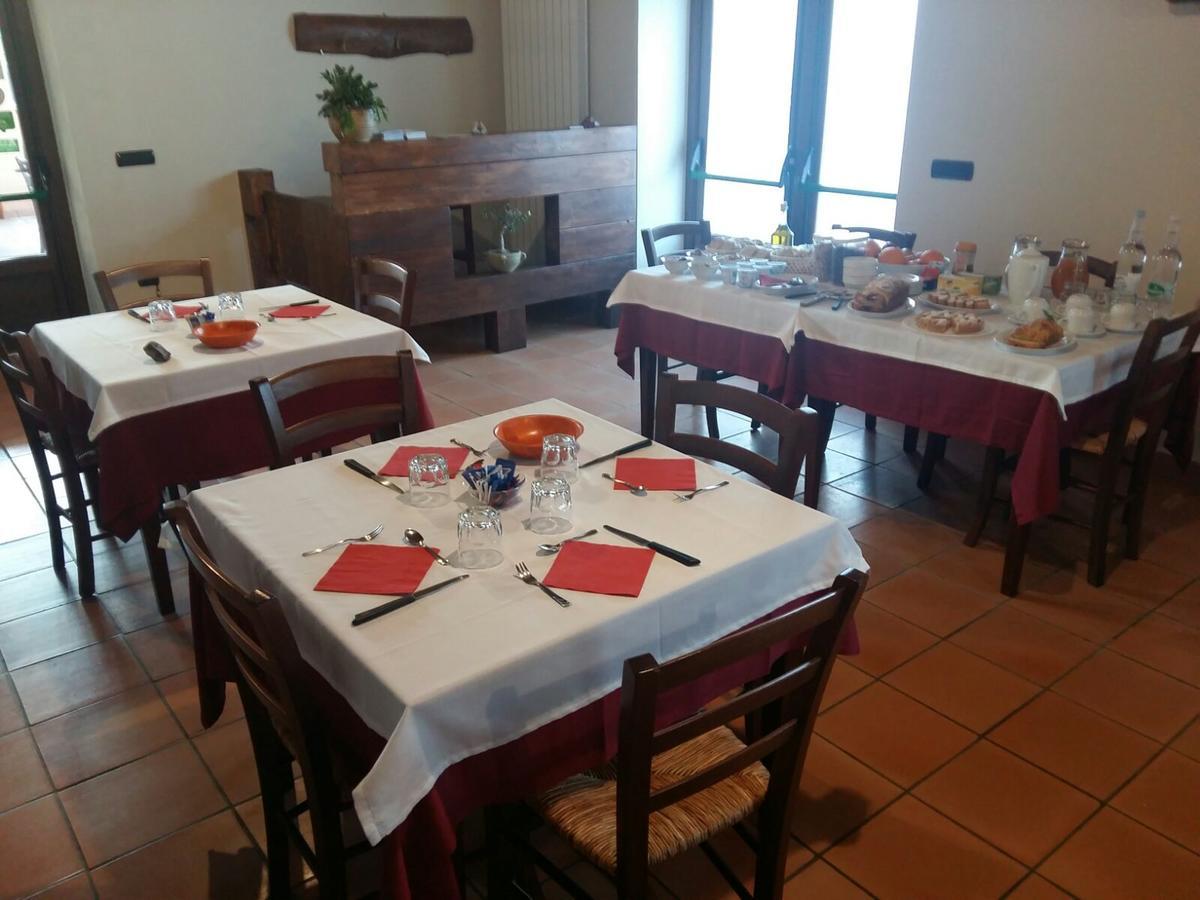 Agriturismo L'Ulivo Padula Buitenkant foto